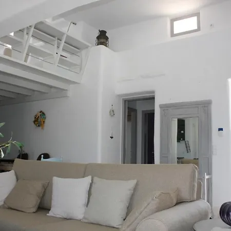 Xenia With Private Jacuzzi Villa *
